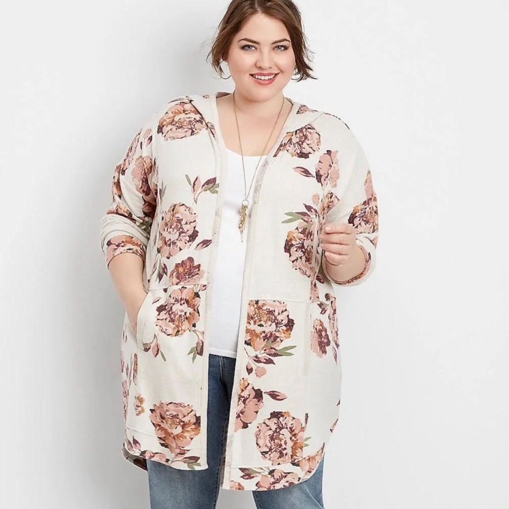 Maurice’s Floral Hooded Duster Size 1 Pink and Ivory